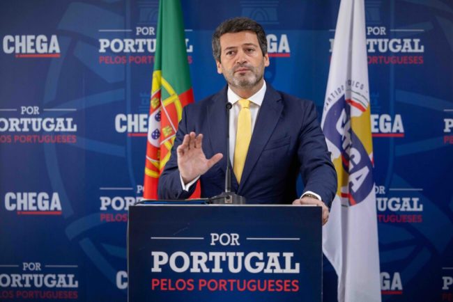 O líder do CHEGA disse esta quarta-feira respeitar a abertura de um inquérito por parte do Ministério Público e manifestou-se convicto de que será arquivado, por considerar que se trata de uma questão de "liberdade política".